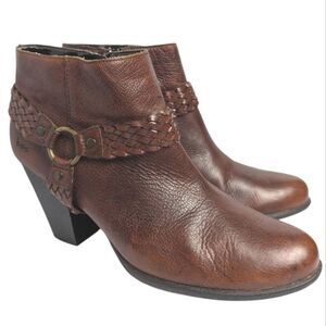 b.o.c. Brown Pebbled Leather Braided Harness Ankle Boots Booties Women's 9.5